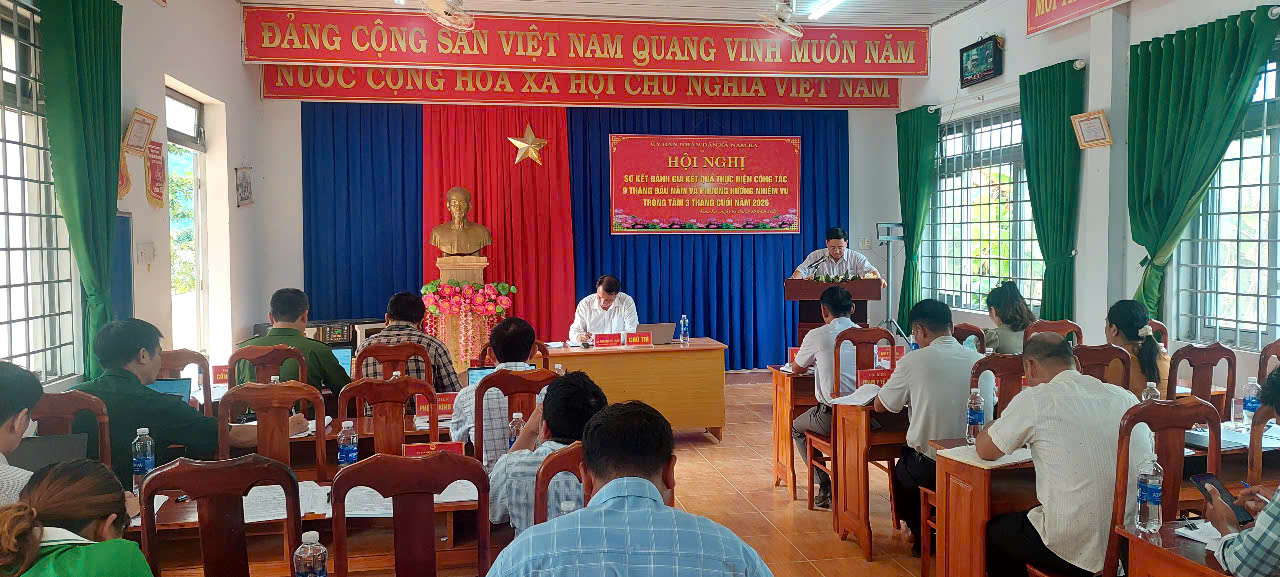 Hội nghị UBND xã thường kỳ đánh giá kết quả thực hiện nhiệm vụ 9 tháng năm 2026, triển khai nhiệm vụ quý IV/2026